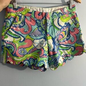 Lilly Pulitzer she sells sea shells ? Colorful Patterned Women's Shorts